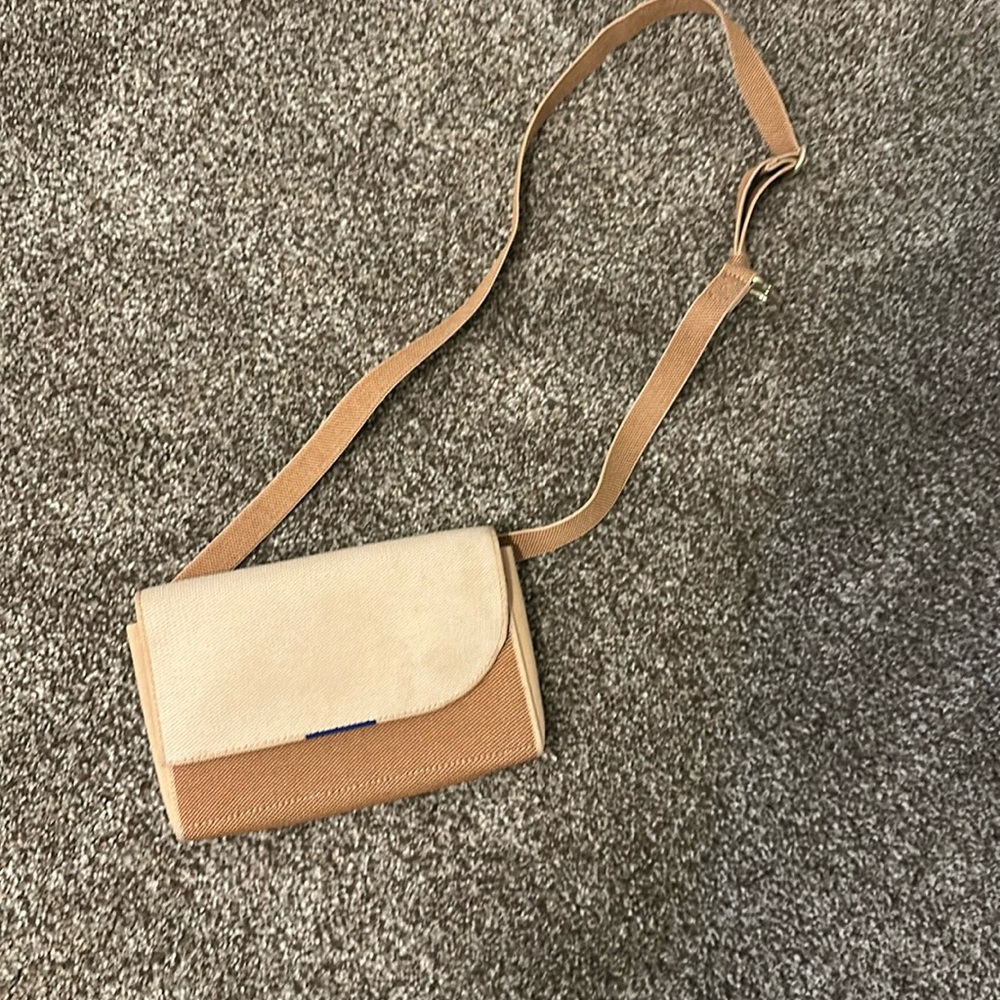 Rothy’s cross body belt bag